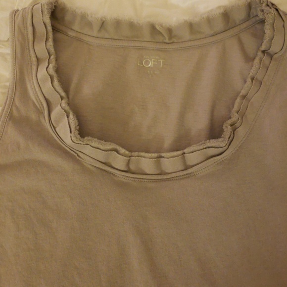 Gray tank top - Picture 2 of 3